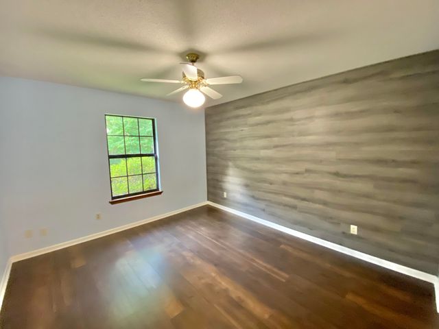 1063 Boulevard De La Parisienne, Mary Esther, FL 32569