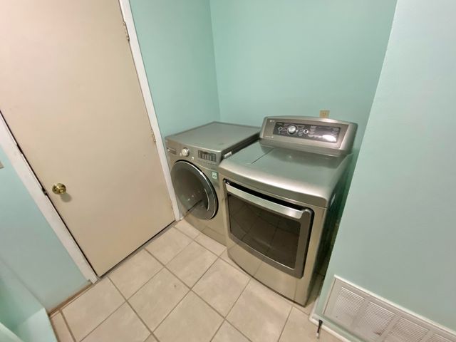 1063 Boulevard De La Parisienne, Mary Esther, FL 32569