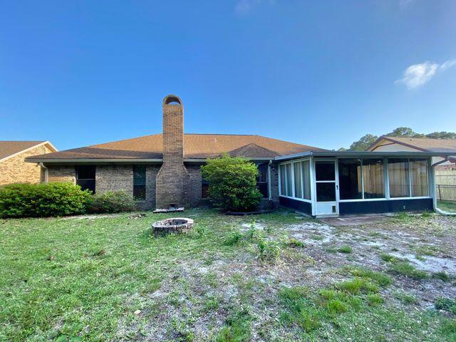 1063 Boulevard De La Parisienne, Mary Esther, FL 32569