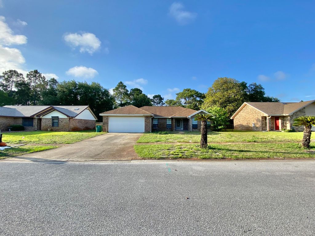 1063 Boulevard De La Parisienne, Mary Esther, FL 32569