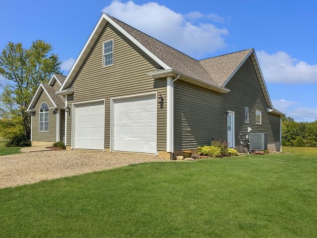 1063 Deervalley Drive, Varna, IL 61375