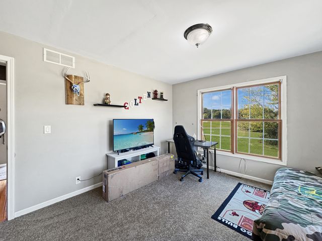 1063 Deervalley Drive, Varna, IL 61375