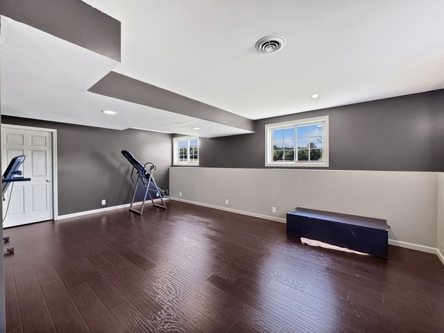 1063 Deervalley Drive, Varna, IL 61375