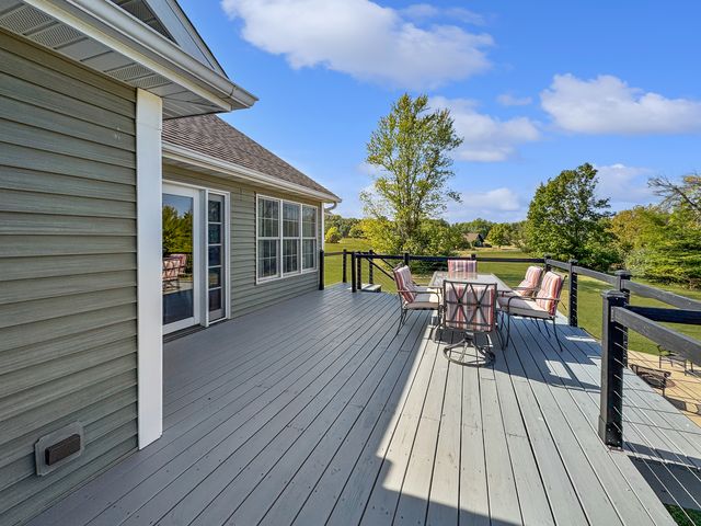 1063 Deervalley Drive, Varna, IL 61375