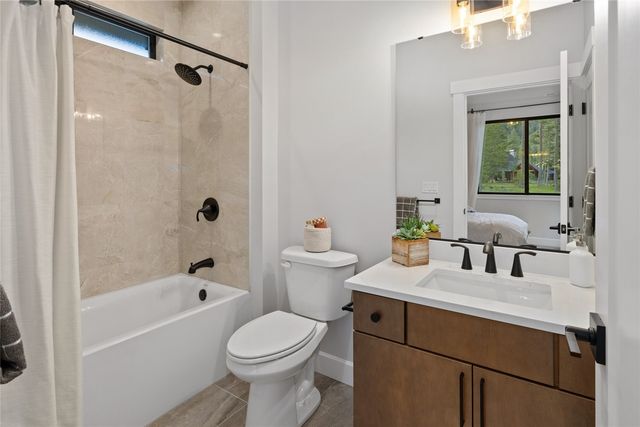 971 Domerie Park Loop, Cle Elum, WA 98922