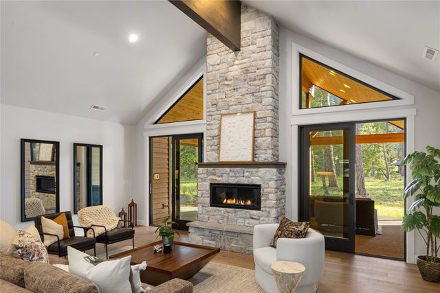 971 Domerie Park Loop, Cle Elum, WA 98922