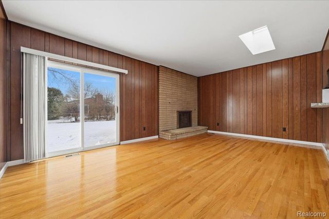 2938 Fox Hill Drive, Sterling Heights, MI 48310