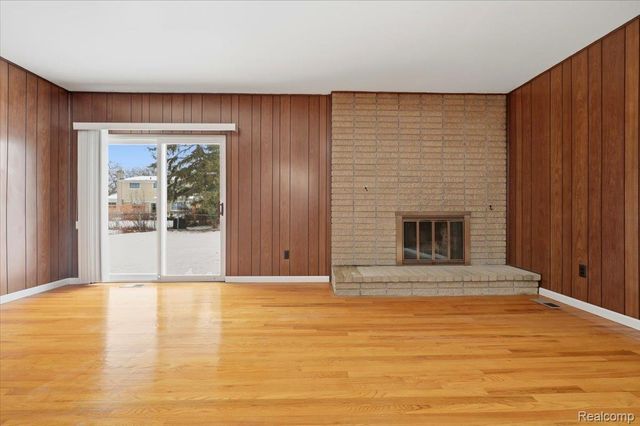 2938 Fox Hill Drive, Sterling Heights, MI 48310