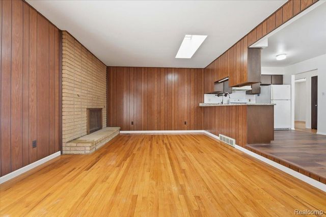 2938 Fox Hill Drive, Sterling Heights, MI 48310