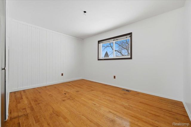 2938 Fox Hill Drive, Sterling Heights, MI 48310