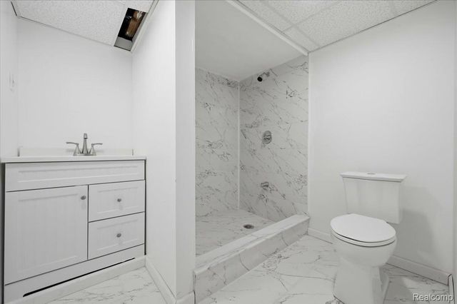 2938 Fox Hill Drive, Sterling Heights, MI 48310