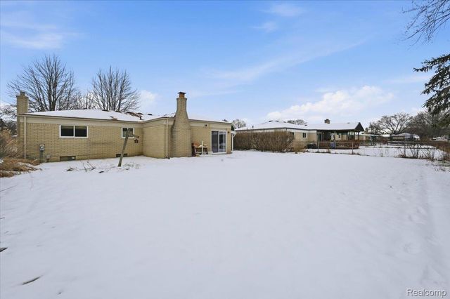 2938 Fox Hill Drive, Sterling Heights, MI 48310