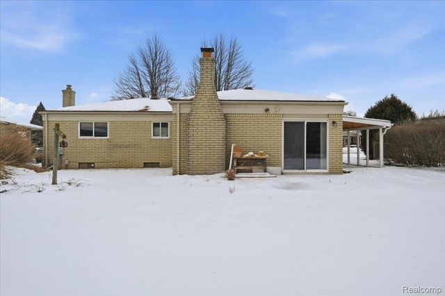 2938 Fox Hill Drive, Sterling Heights, MI 48310