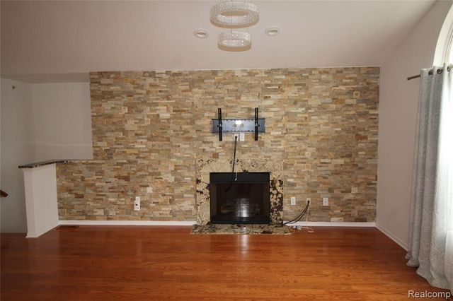 2224 Leighton Drive, Utica, MI 48317