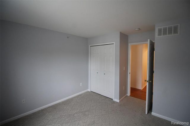 2224 Leighton Drive, Utica, MI 48317
