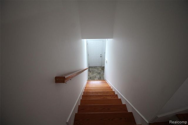 2224 Leighton Drive, Utica, MI 48317