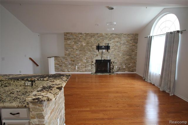 2224 Leighton Drive, Utica, MI 48317