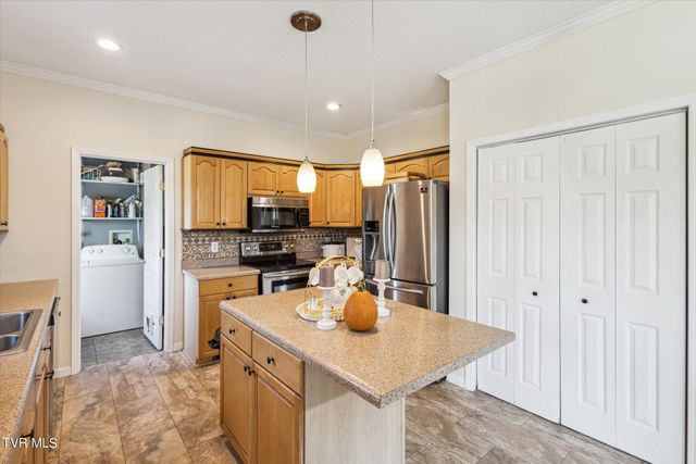 1255 Jim Fox Road, Greeneville, TN 37743