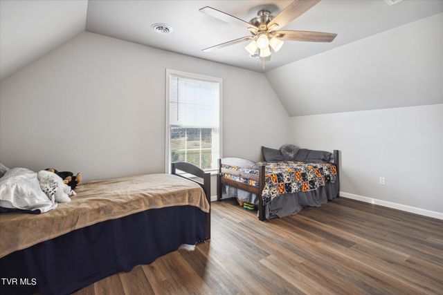 1255 Jim Fox Road, Greeneville, TN 37743