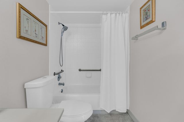 7185 Huntington Lane 202, Delray Beach, FL 33446