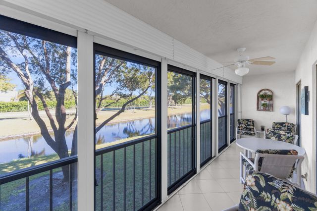 7185 Huntington Lane 202, Delray Beach, FL 33446