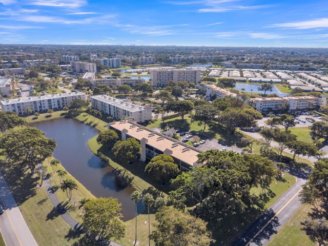 7185 Huntington Lane 202, Delray Beach, FL 33446