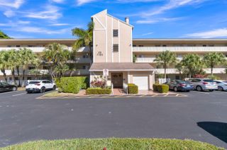 7185 Huntington Lane 202, Delray Beach, FL 33446