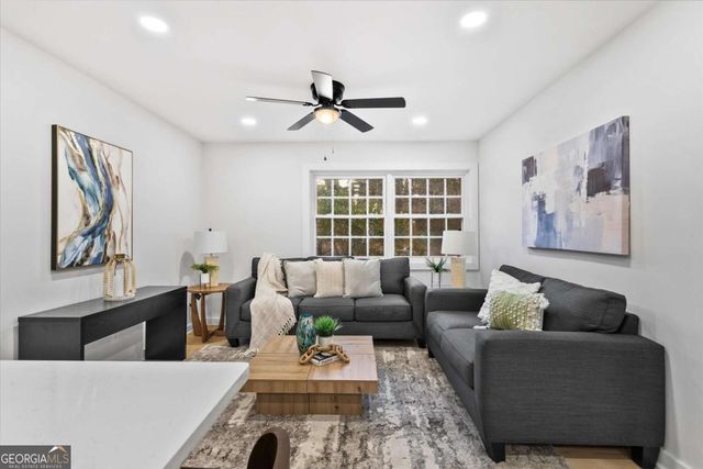 1891 Valley Ridge Dr SW, Atlanta, GA 30331