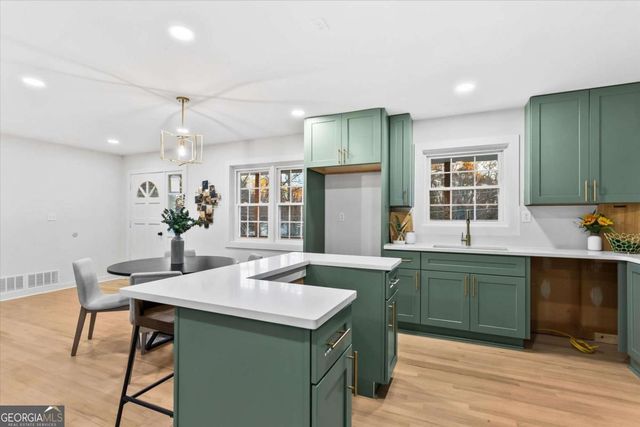 1891 Valley Ridge Dr SW, Atlanta, GA 30331