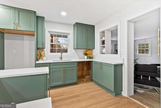 1891 Valley Ridge Dr SW, Atlanta, GA 30331