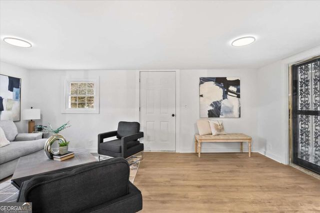 1891 Valley Ridge Dr SW, Atlanta, GA 30331