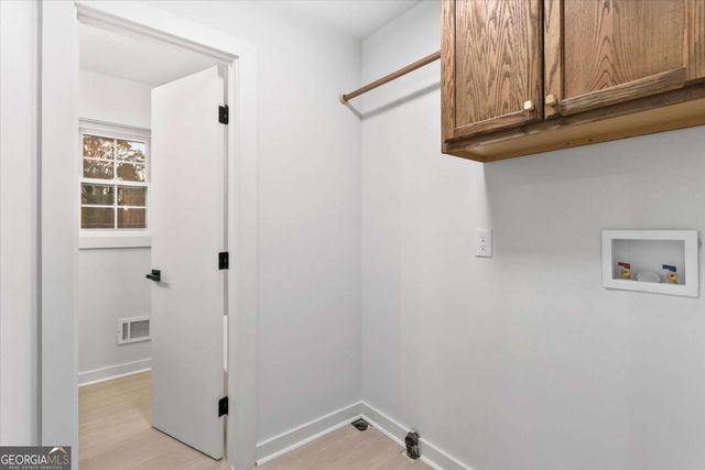 1891 Valley Ridge Dr SW, Atlanta, GA 30331