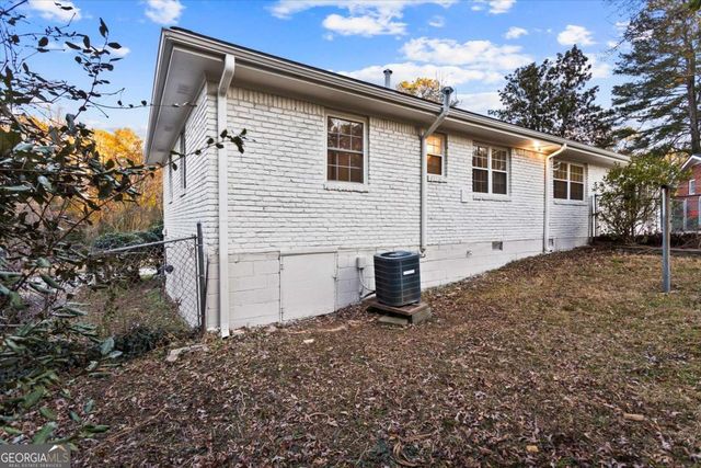 1891 Valley Ridge Dr SW, Atlanta, GA 30331