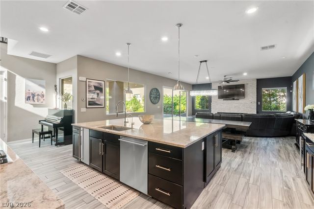 6165 Amber View Street, Las Vegas, NV 89135