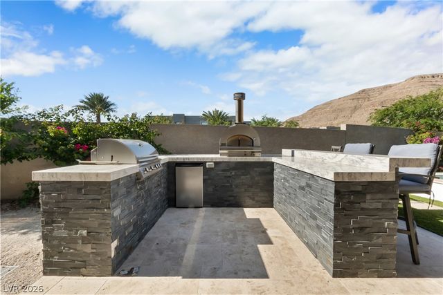 6165 Amber View Street, Las Vegas, NV 89135