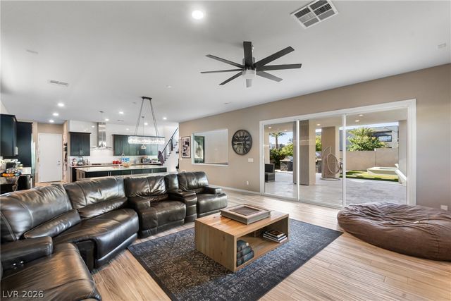 6165 Amber View Street, Las Vegas, NV 89135