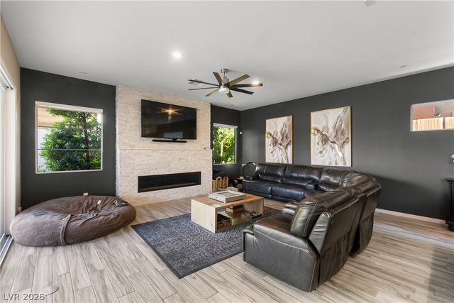 6165 Amber View Street, Las Vegas, NV 89135