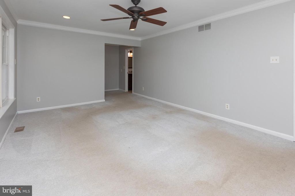 Image 16 of property listing at 11126 OLD CARRIAGE RD, Glen Arm, MD 21057