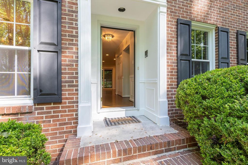 Image 3 of property listing at 11126 OLD CARRIAGE RD, Glen Arm, MD 21057