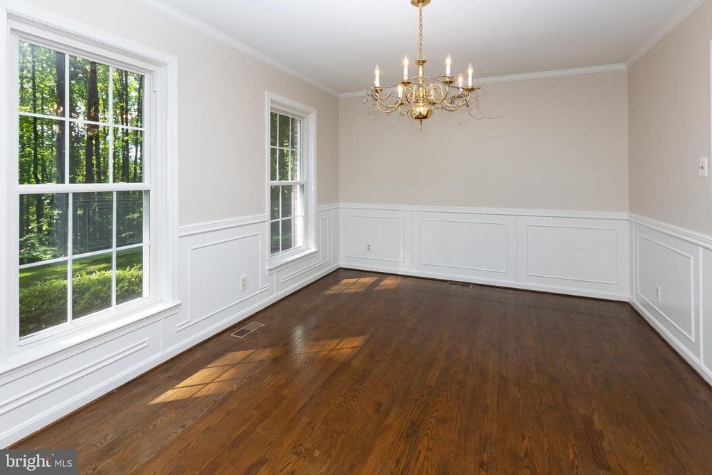 Image 4 of property listing at 11126 OLD CARRIAGE RD, Glen Arm, MD 21057