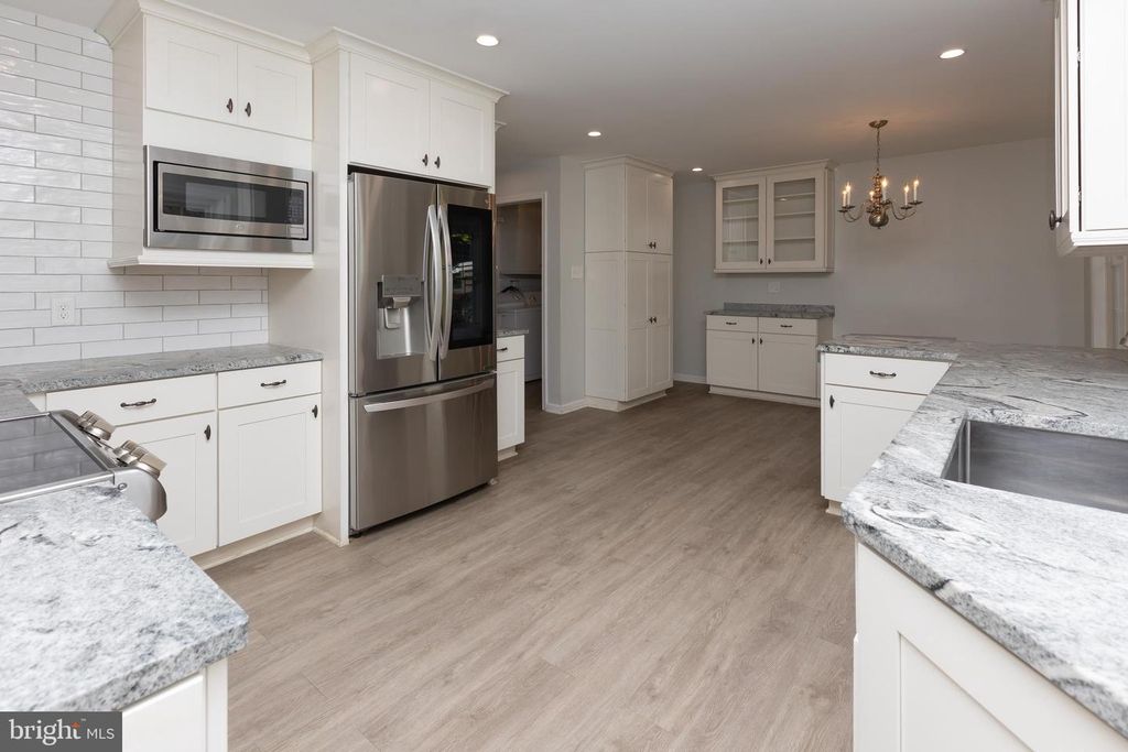 Image 9 of property listing at 11126 OLD CARRIAGE RD, Glen Arm, MD 21057