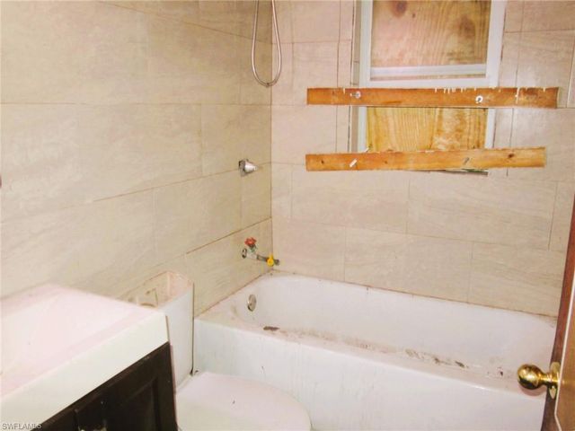 2009 Myrtle AVE, Punta Gorda, FL 33950