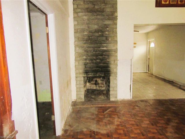 2009 Myrtle AVE, Punta Gorda, FL 33950