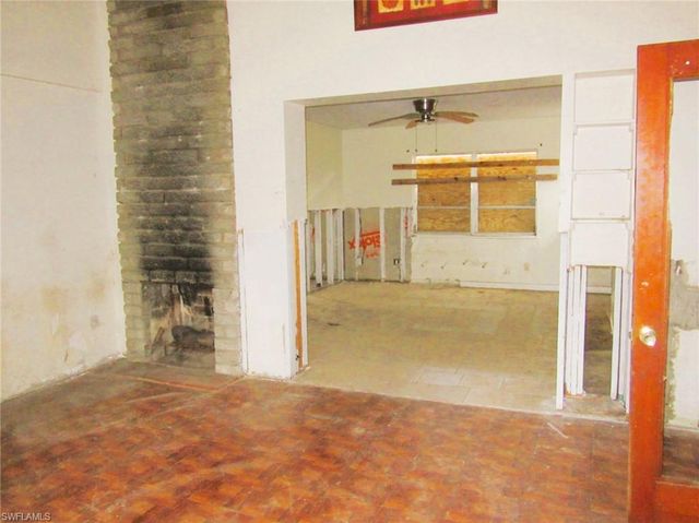 2009 Myrtle AVE, Punta Gorda, FL 33950