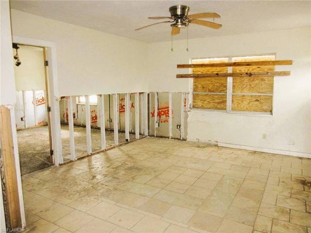 2009 Myrtle AVE, Punta Gorda, FL 33950