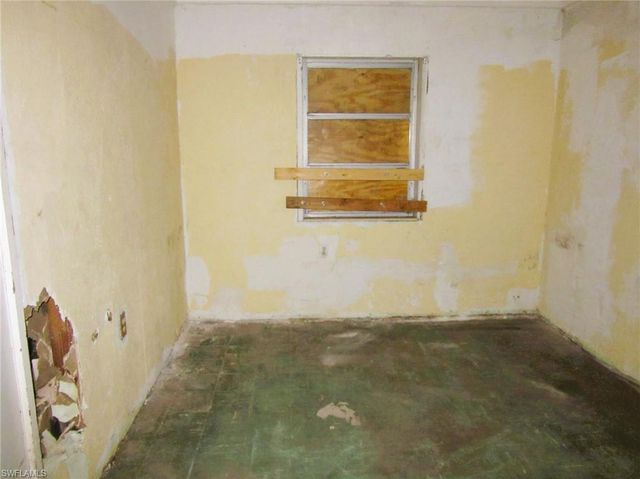 2009 Myrtle AVE, Punta Gorda, FL 33950