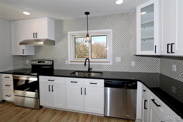 11151 Glacier Drive, Unincorporated, MO 63146