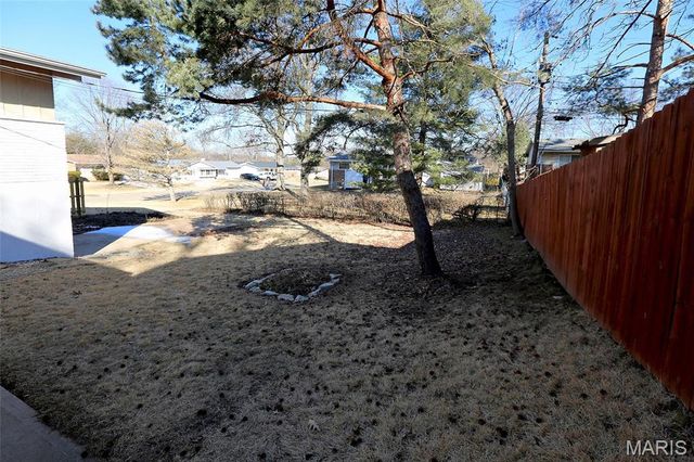 11151 Glacier Drive, Unincorporated, MO 63146