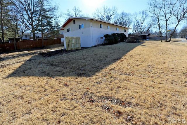 11151 Glacier Drive, Unincorporated, MO 63146