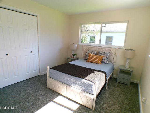 2560 Koehler Avenue, Toledo, OH 43613